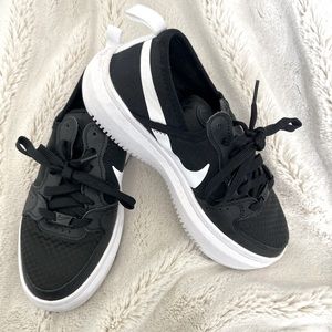 Nike Women's Court Vision Alta Sneaker size 6